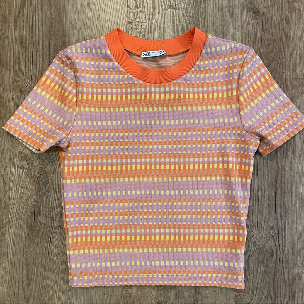 Zara cropped tee/sweater Small women’s